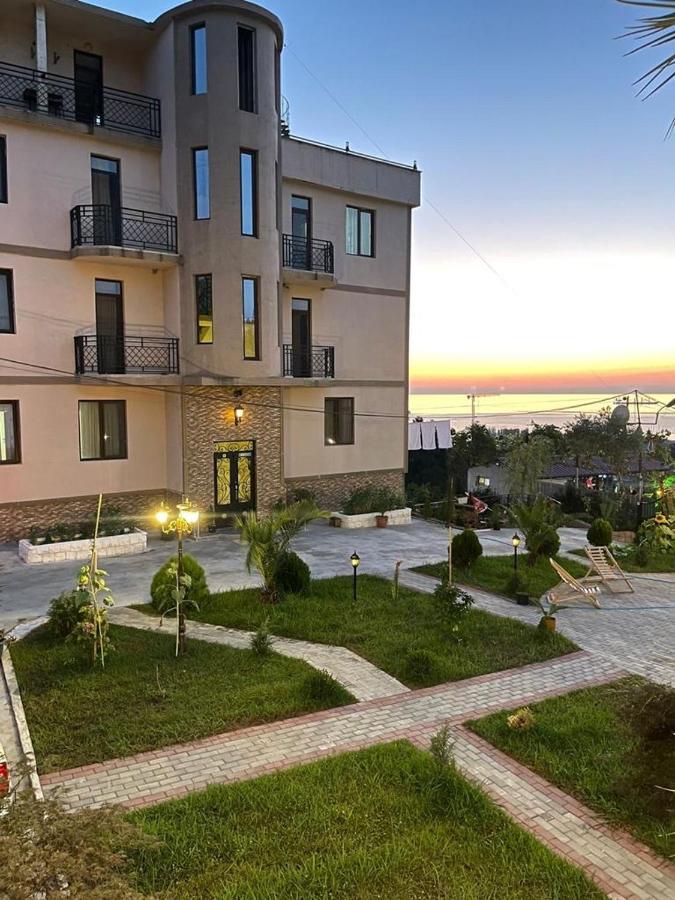 Green Yard Hotel Batumi Luaran gambar