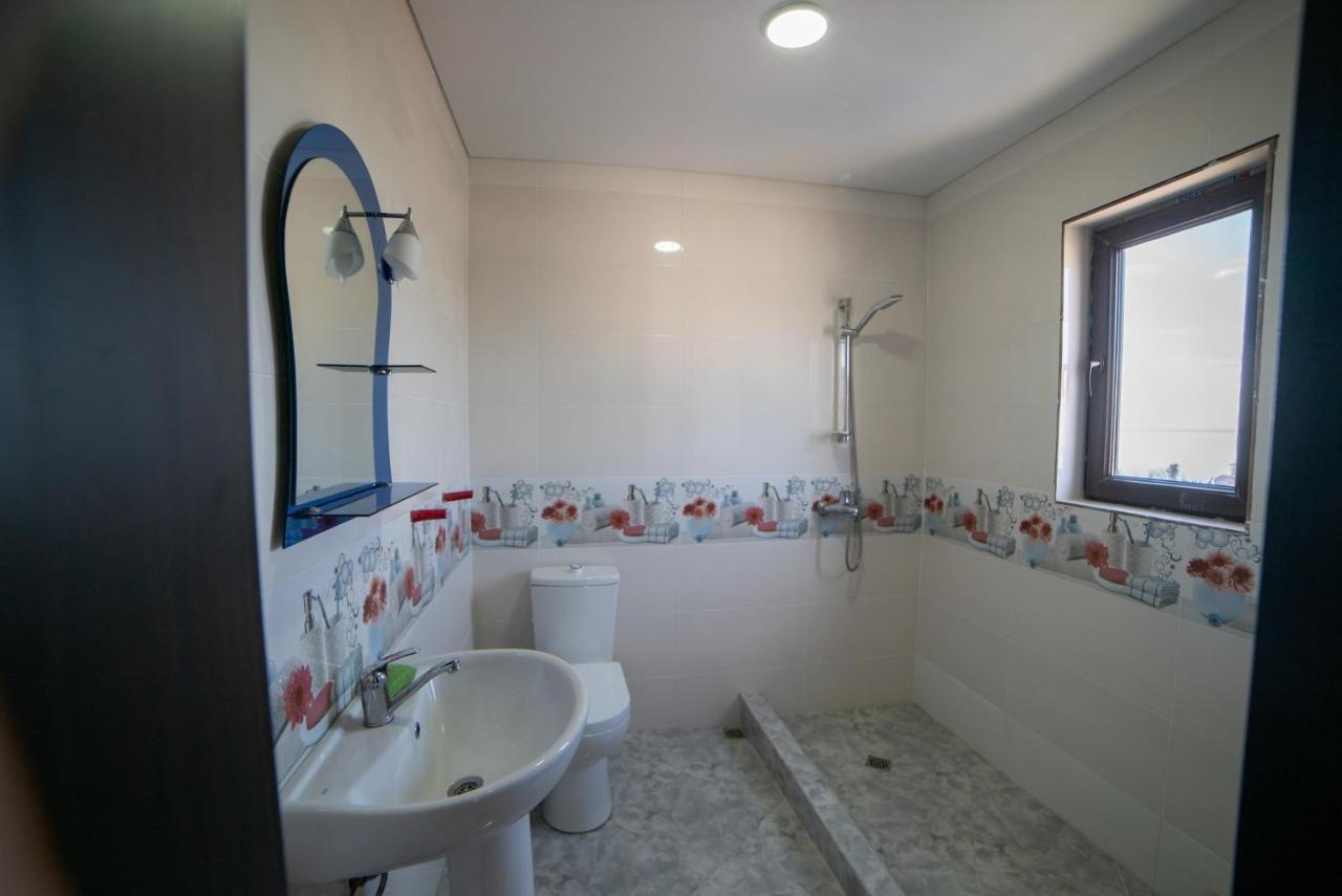 Green Yard Hotel Batumi Luaran gambar