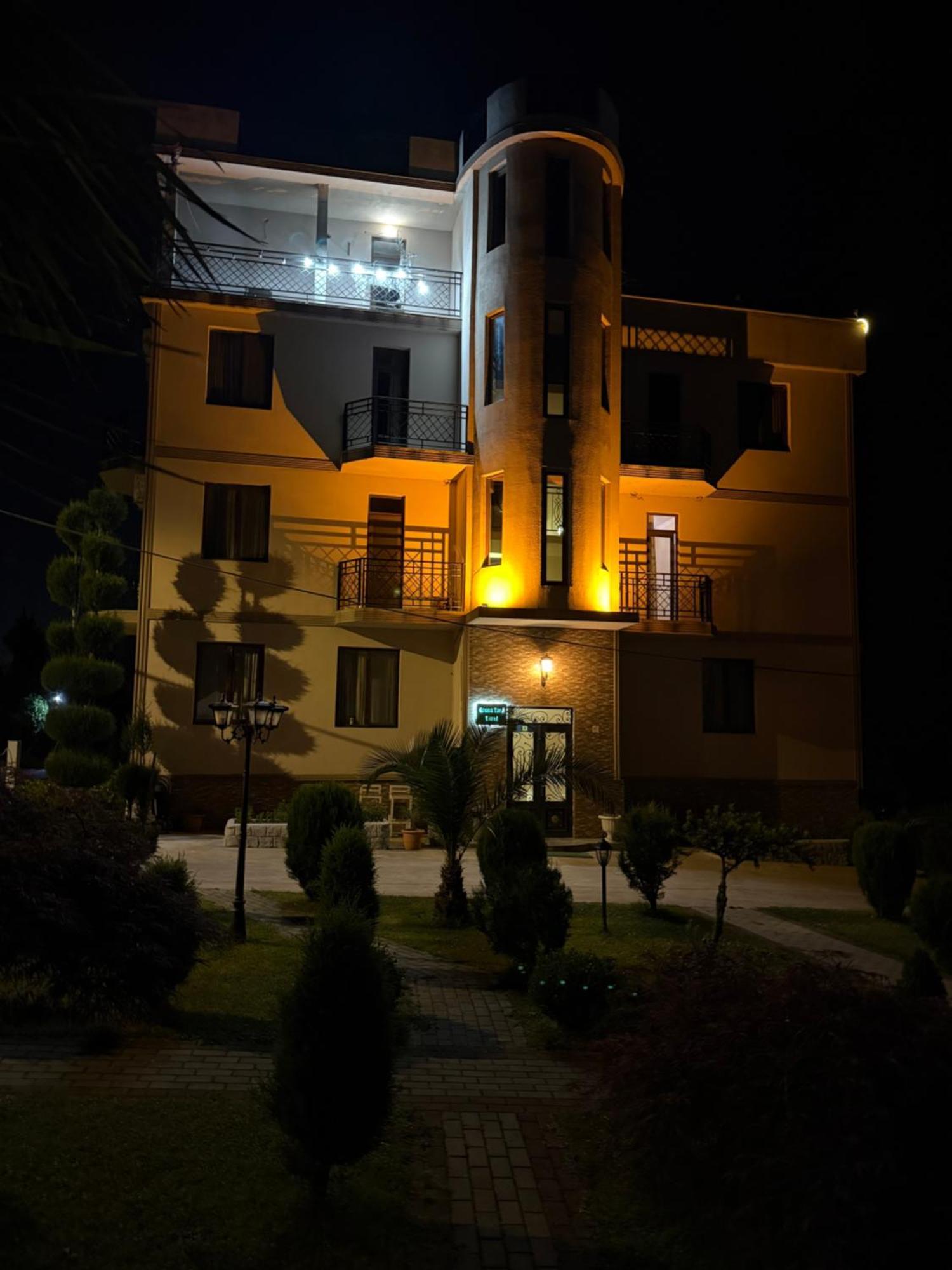 Green Yard Hotel Batumi Luaran gambar